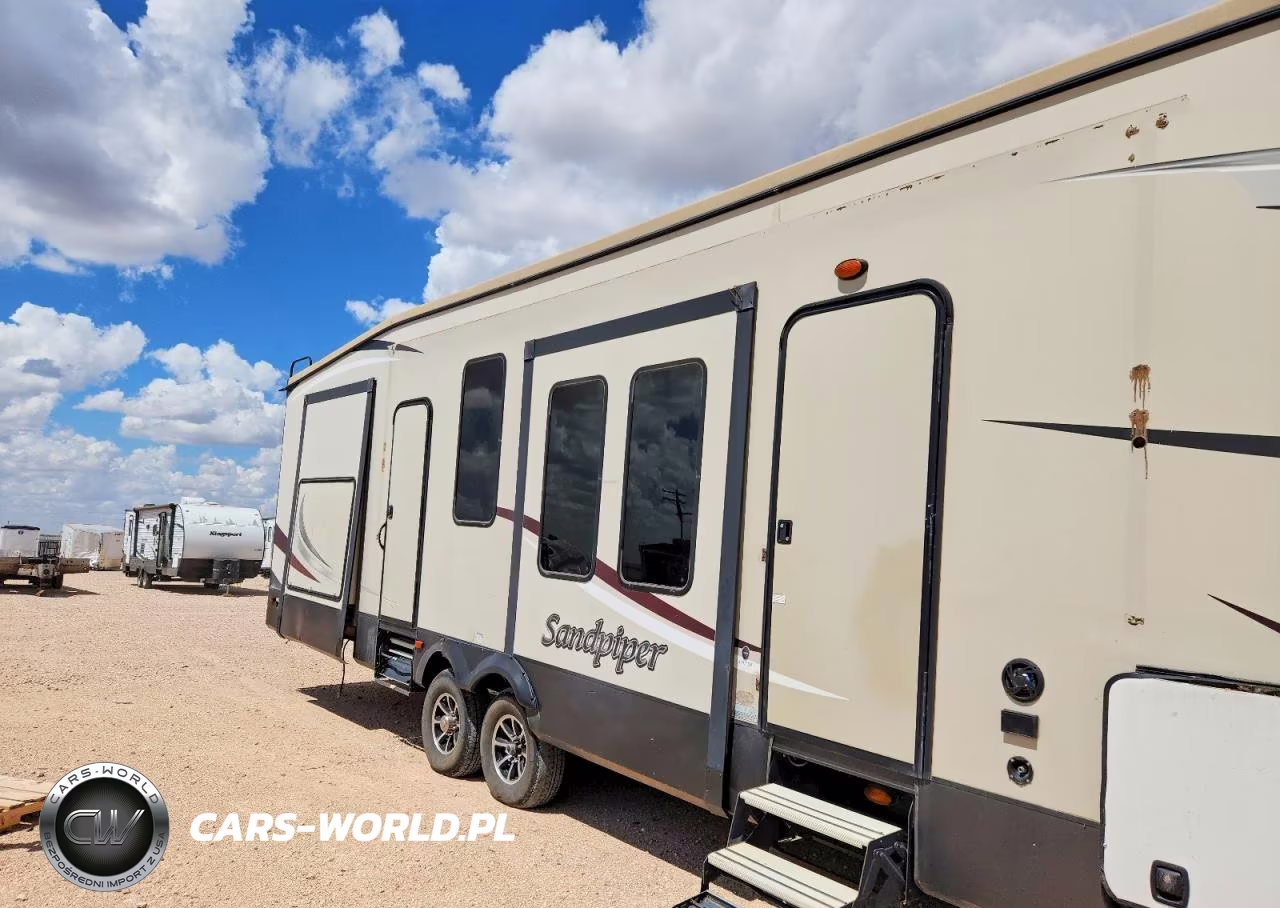 2018 Forest River Sandpiper Camper VIN:4X4FSAP29JJ036616 - 9