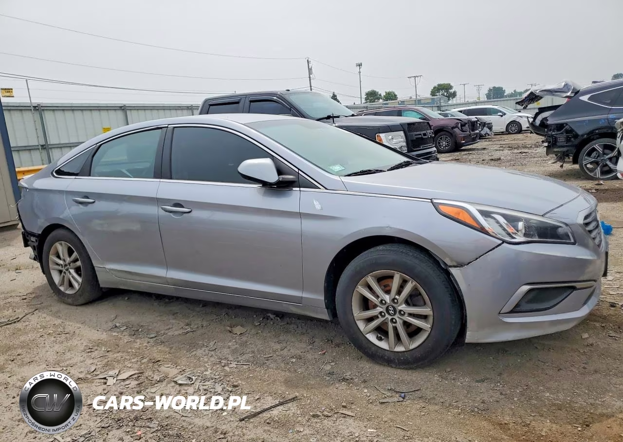 2017 Hyundai Sonata Se VIN:5NPE24AF2HH549322 - 4