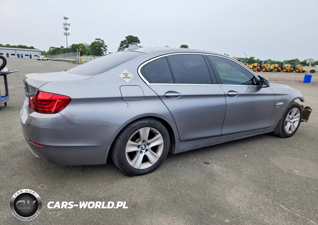 2012 BMW 528 Xi VIN:WBAXH5C52CDW09340 - 3