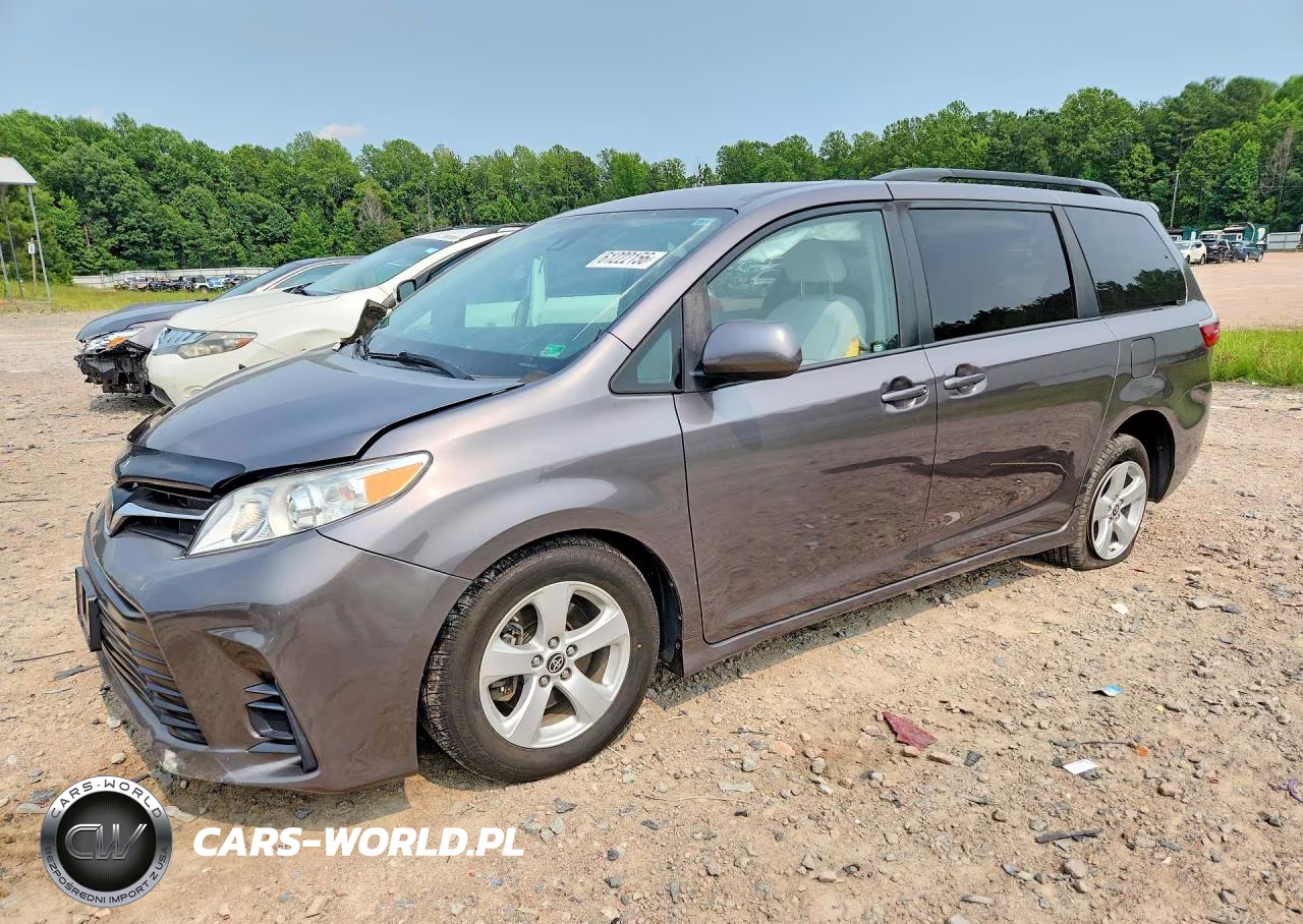 2020 Toyota Sienna Le