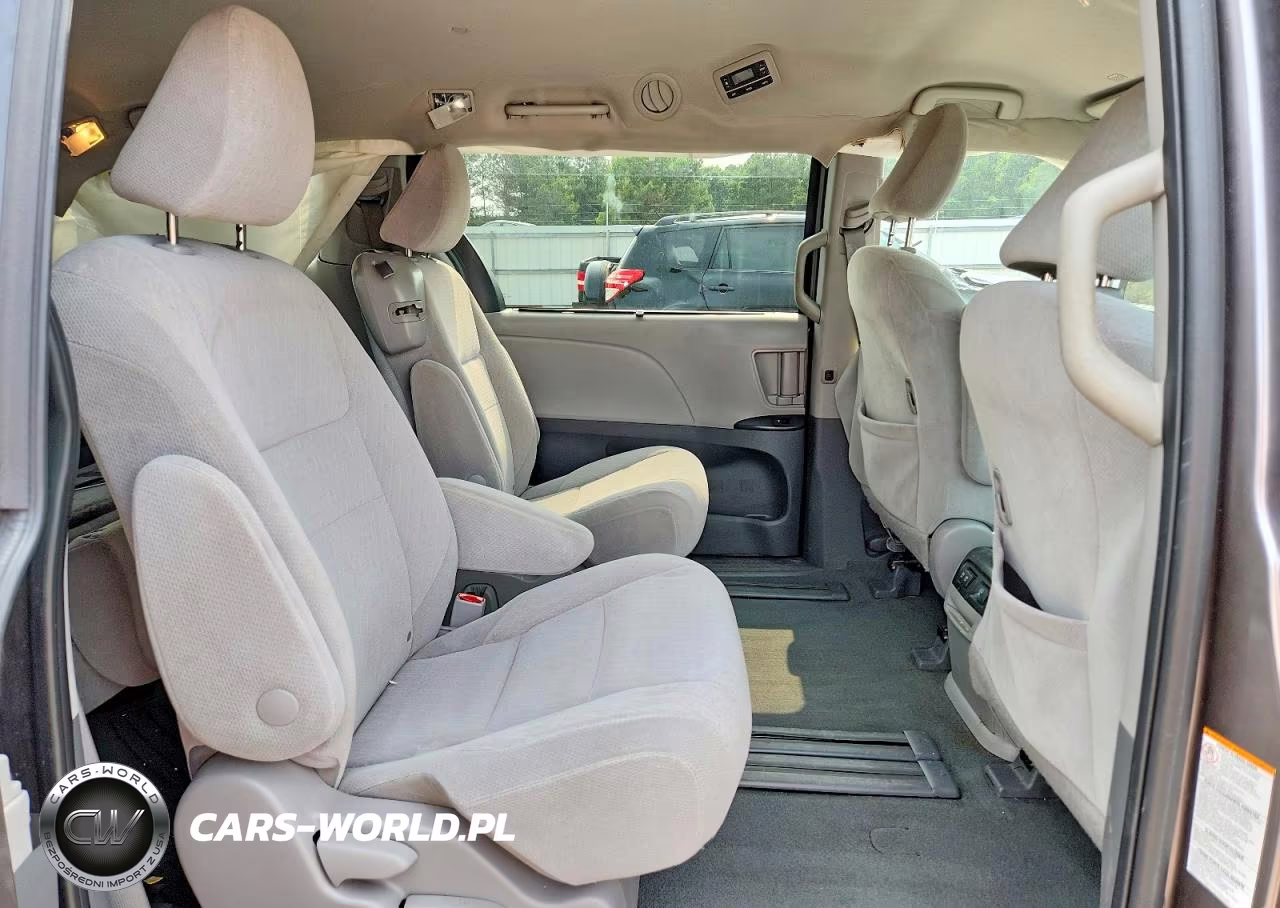 2020 Toyota Sienna Le VIN:5TDKZ3DC7LS073078 - 11