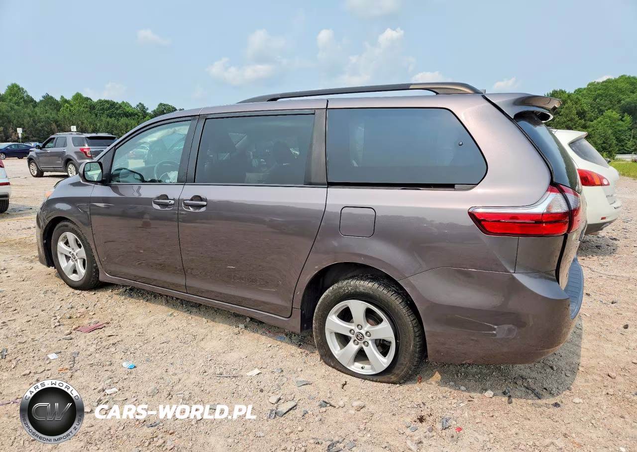 2020 Toyota Sienna Le VIN:5TDKZ3DC7LS073078 - 2