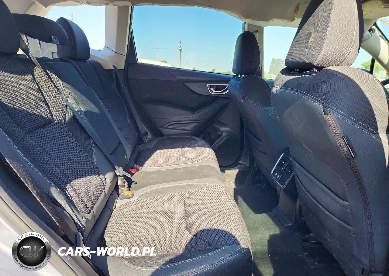 2020 Subaru Forester Premium VIN:JF2SKAJC3LH412051 - 11