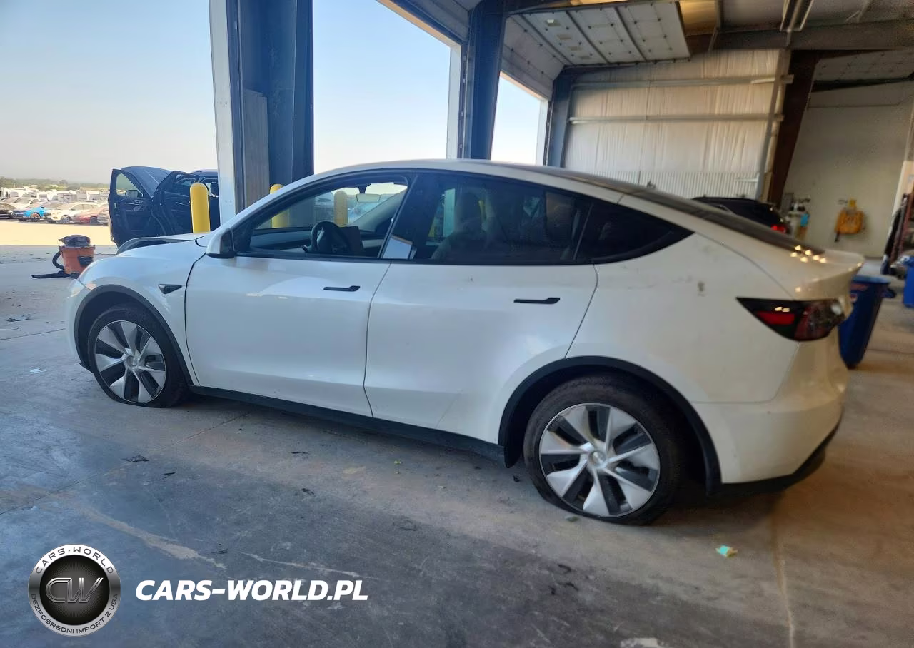 2023 Tesla Model Y VIN:7SAYGAEE1PF759294 - 2