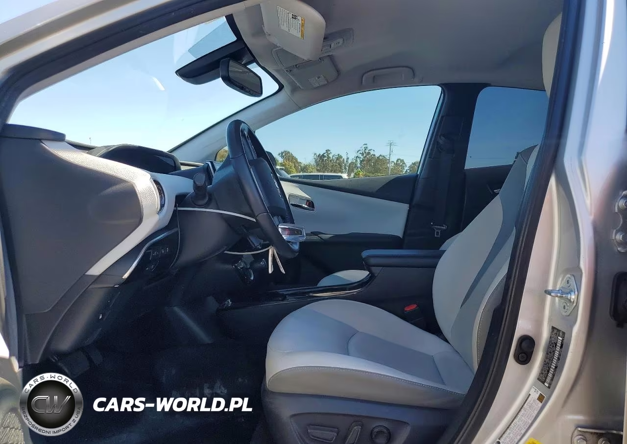 2021 Toyota Prius Prime Limited VIN:JTDKAMFP3M3172089 - 7