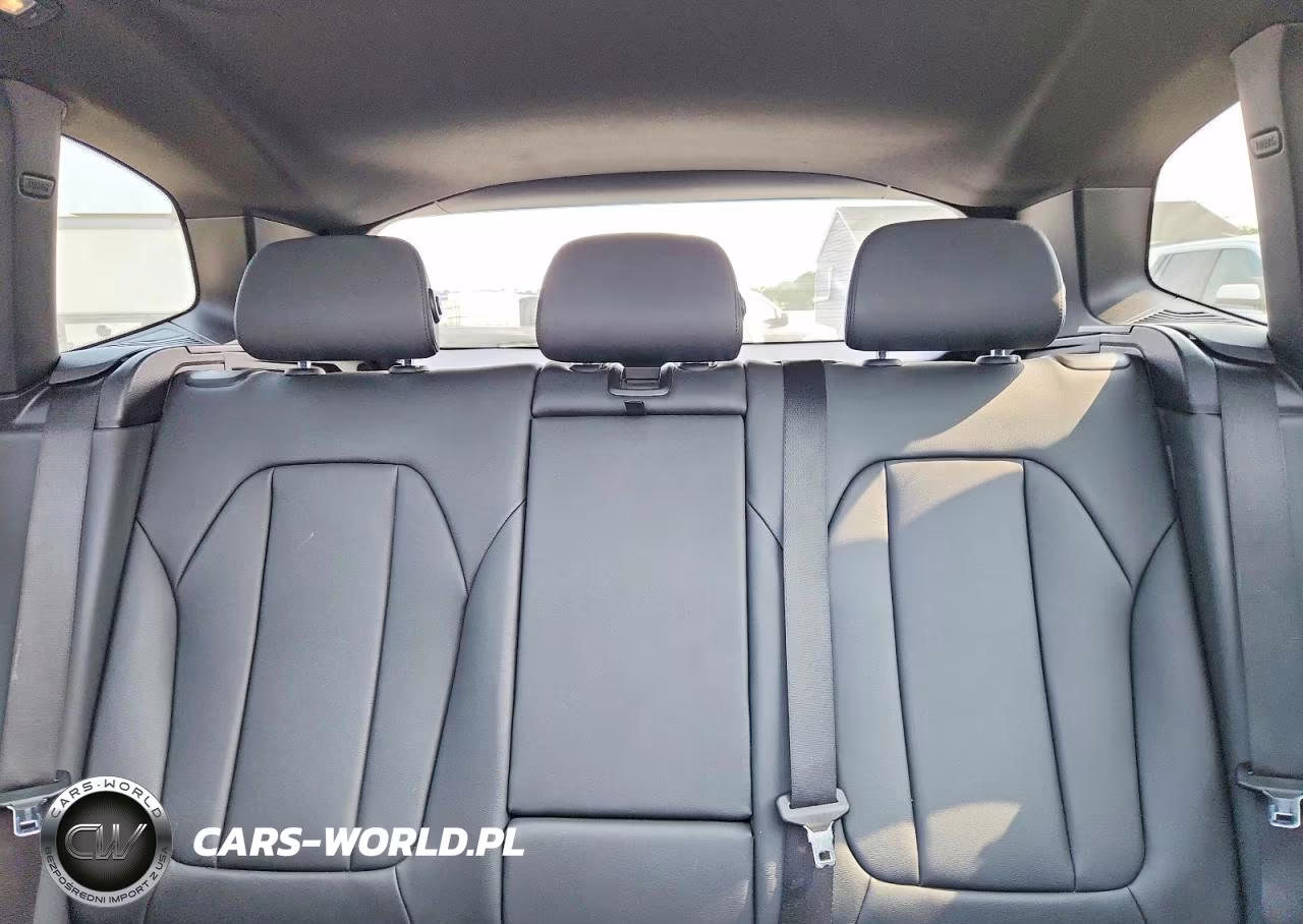 2019 BMW X3 xDrive30I VIN:5UXTR9C57KLD98616 - 10