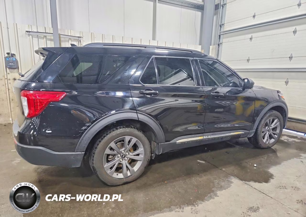 2020 Ford Explorer Xlt VIN:1FMSK8DH7LGC78869 - 3