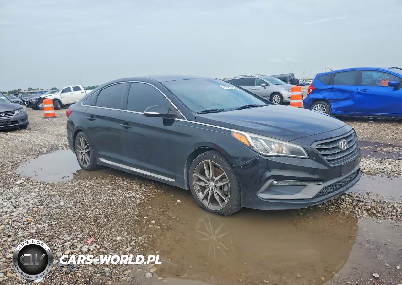 2017 Hyundai Sonata Sport 2.0T VIN:5NPE34AB6HH574234 - 4