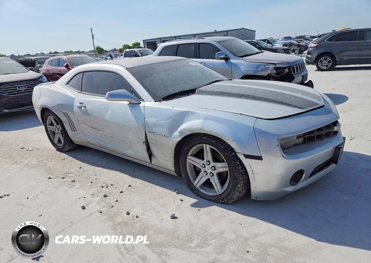 2012 Chevrolet Camaro Ls VIN:2G1FA1E38C9110345 - 4