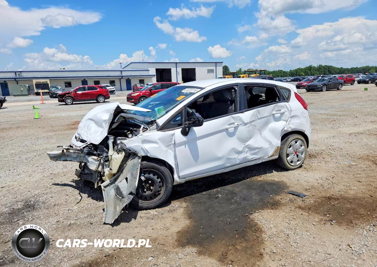 2013 Ford Fiesta Se – zdjęcie 1 z 13