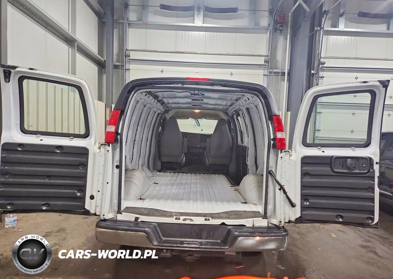 2025 Chevrolet Express G3500 VIN:1GCZGGF71S1106325 - 6