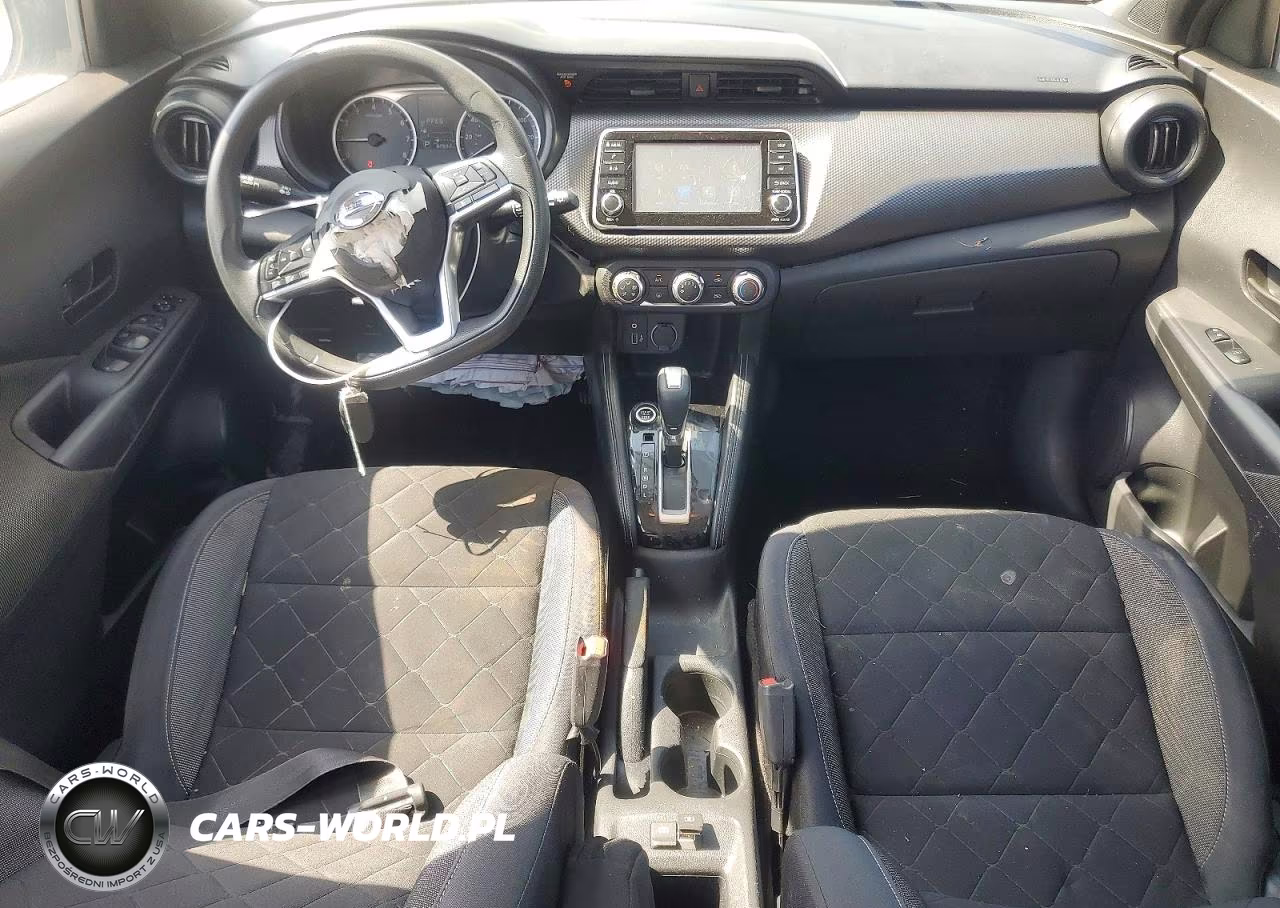2019 Nissan Kicks S VIN:3N1CP5CU1KL493149 - 8