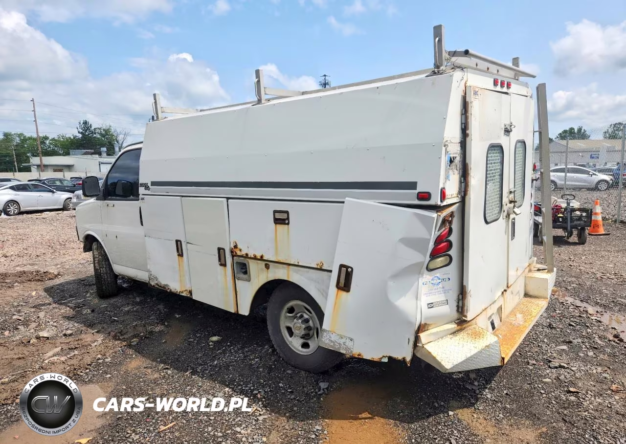2005 Chevrolet Express G3500 VIN:1GBHG31UX51110965 - 2
