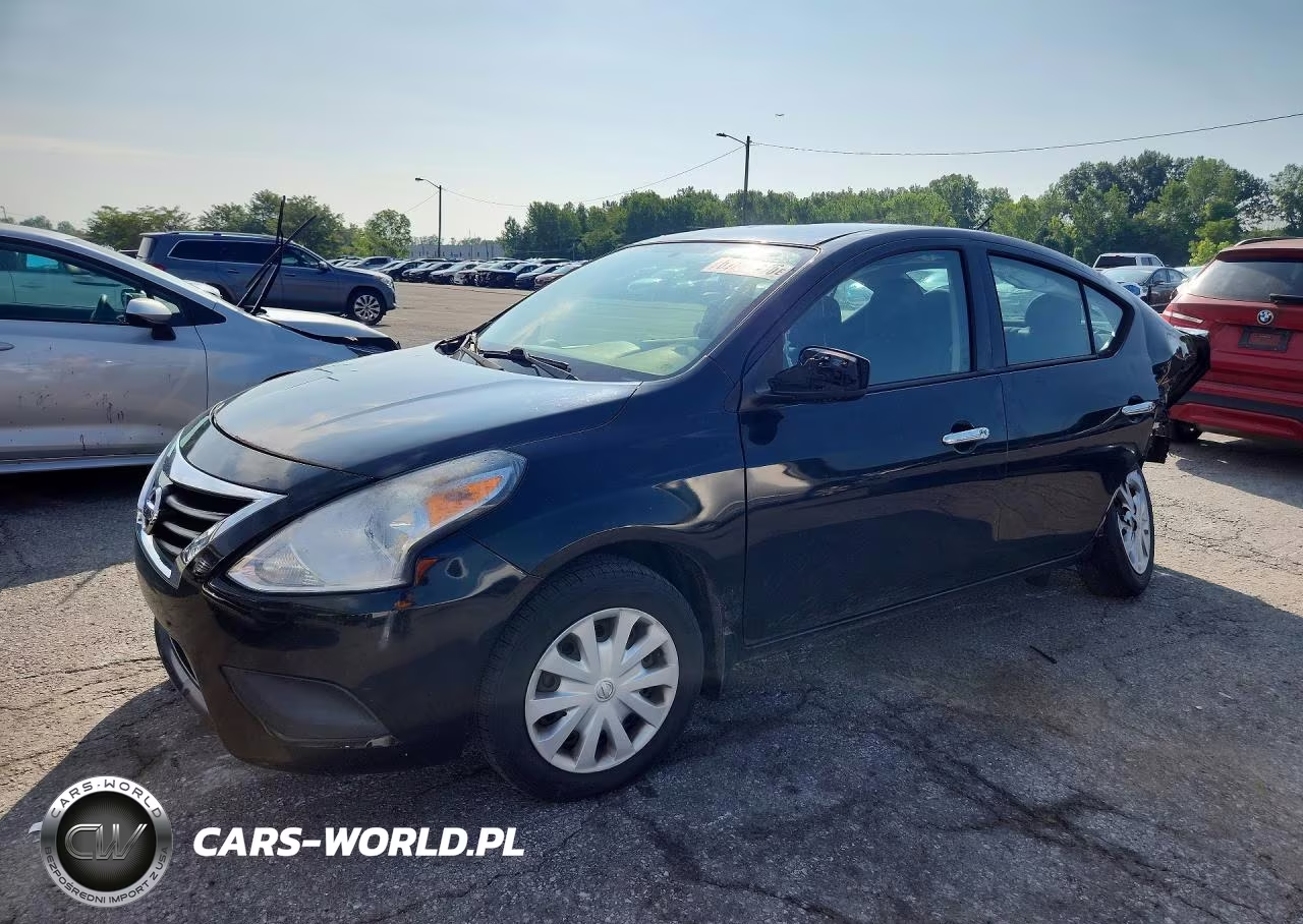 2015 Nissan Versa 1.6 Sv