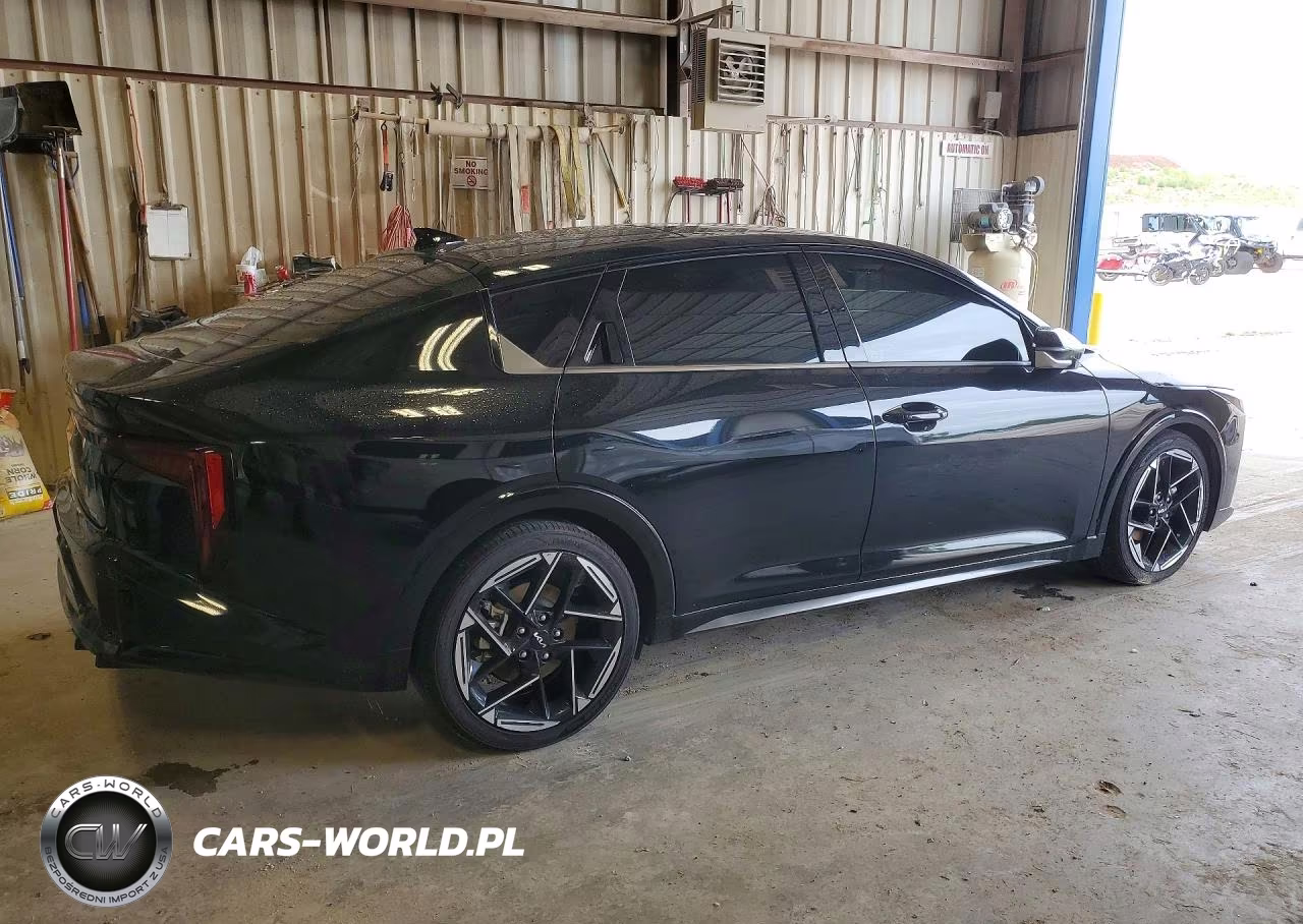 2025 Kia K4 Gt Line VIN:3KPFW4DE0SE110787 - 3