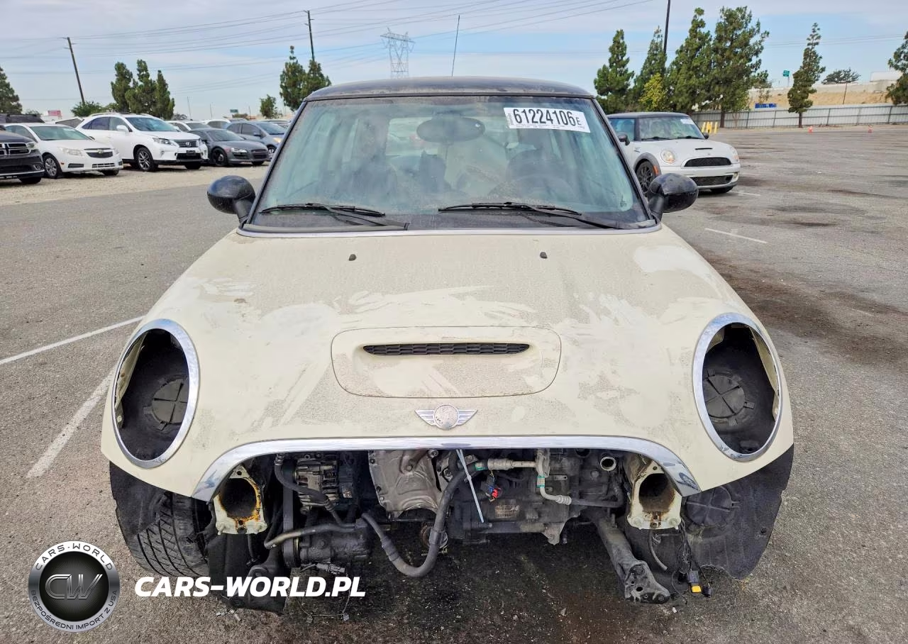 2008 Mini Cooper S VIN:WMWMF73518TT87004 - 5