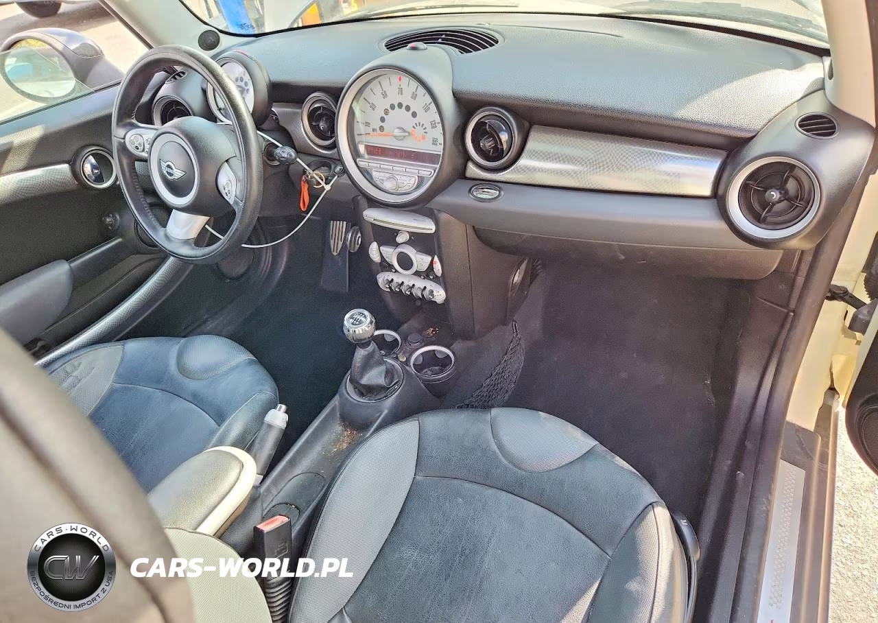 2008 Mini Cooper S VIN:WMWMF73518TT87004 - 8