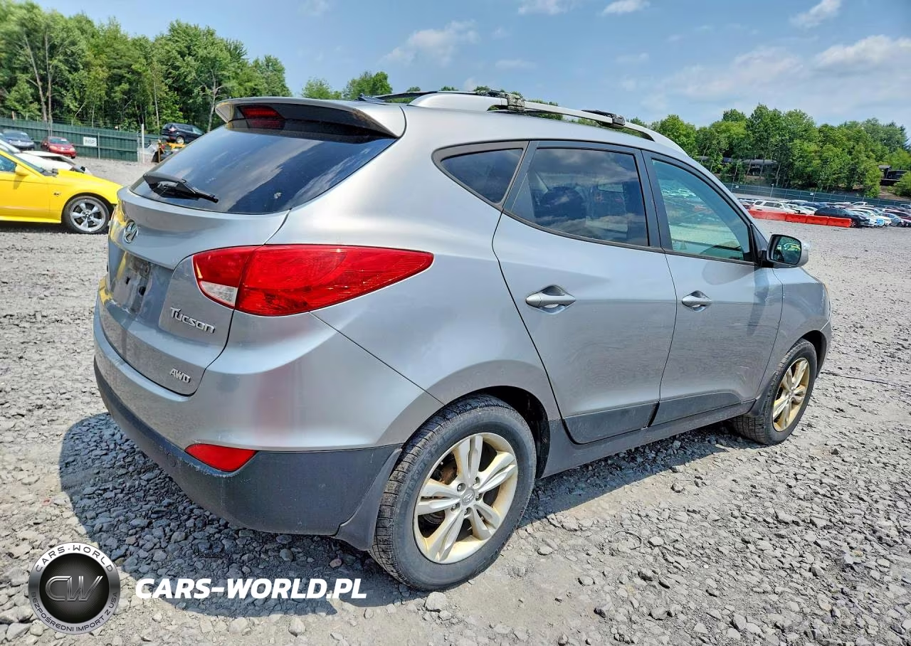 2012 Hyundai Tucson Gls VIN:KM8JUCAC4CU520682 - 3