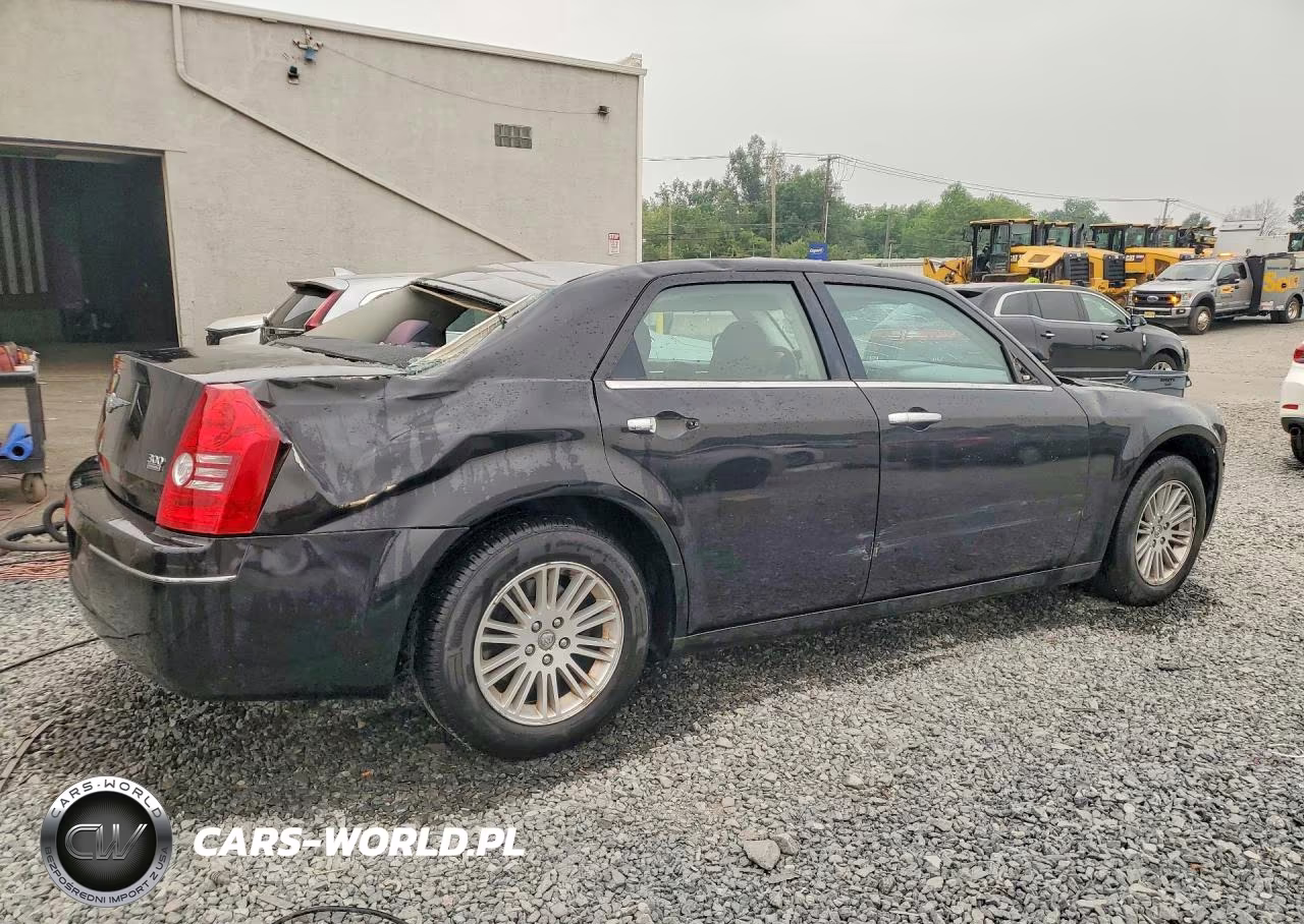 2010 Chrysler 300 Touring VIN:2C3CA4CD2AH122893 - 3