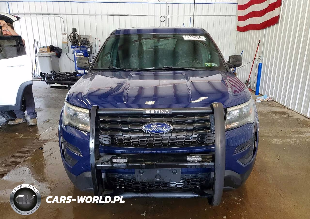 2018 Ford Explorer Police Interceptor VIN:1FM5K8AR2JGA83382 - 5