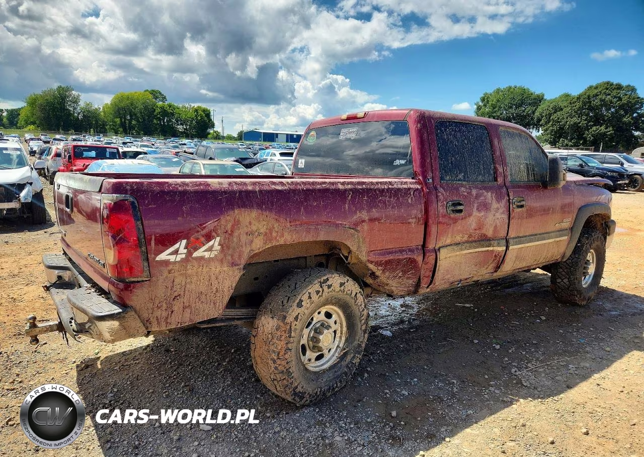 2004 Chevrolet Silverado K2500 Heavy Duty VIN:1GCHK23184F163303 - 4