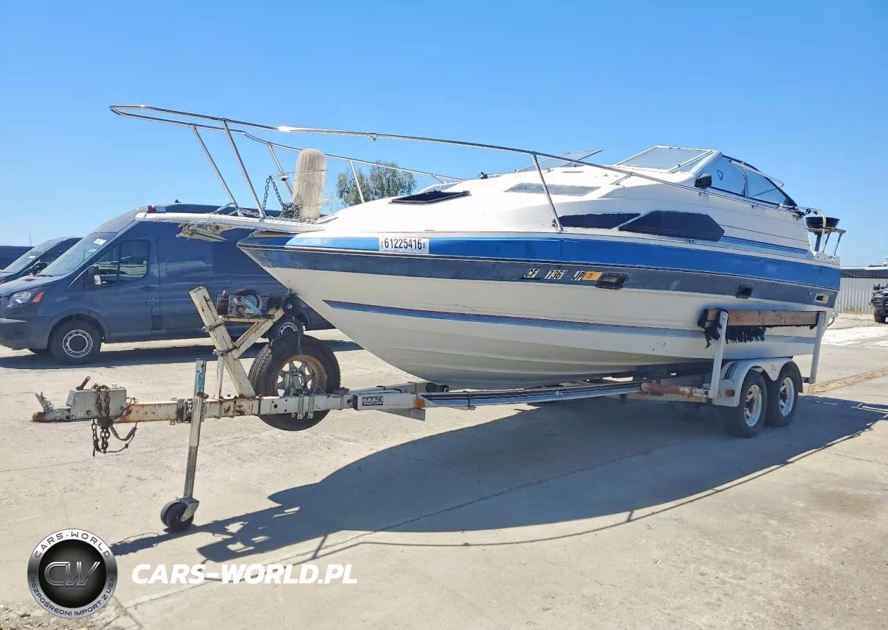 1987 Bayliner Boat