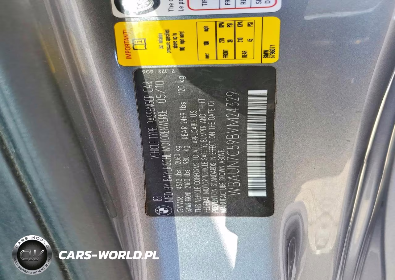 BMW 135 I VIN:WBAUN7C59BVM24329 - 12