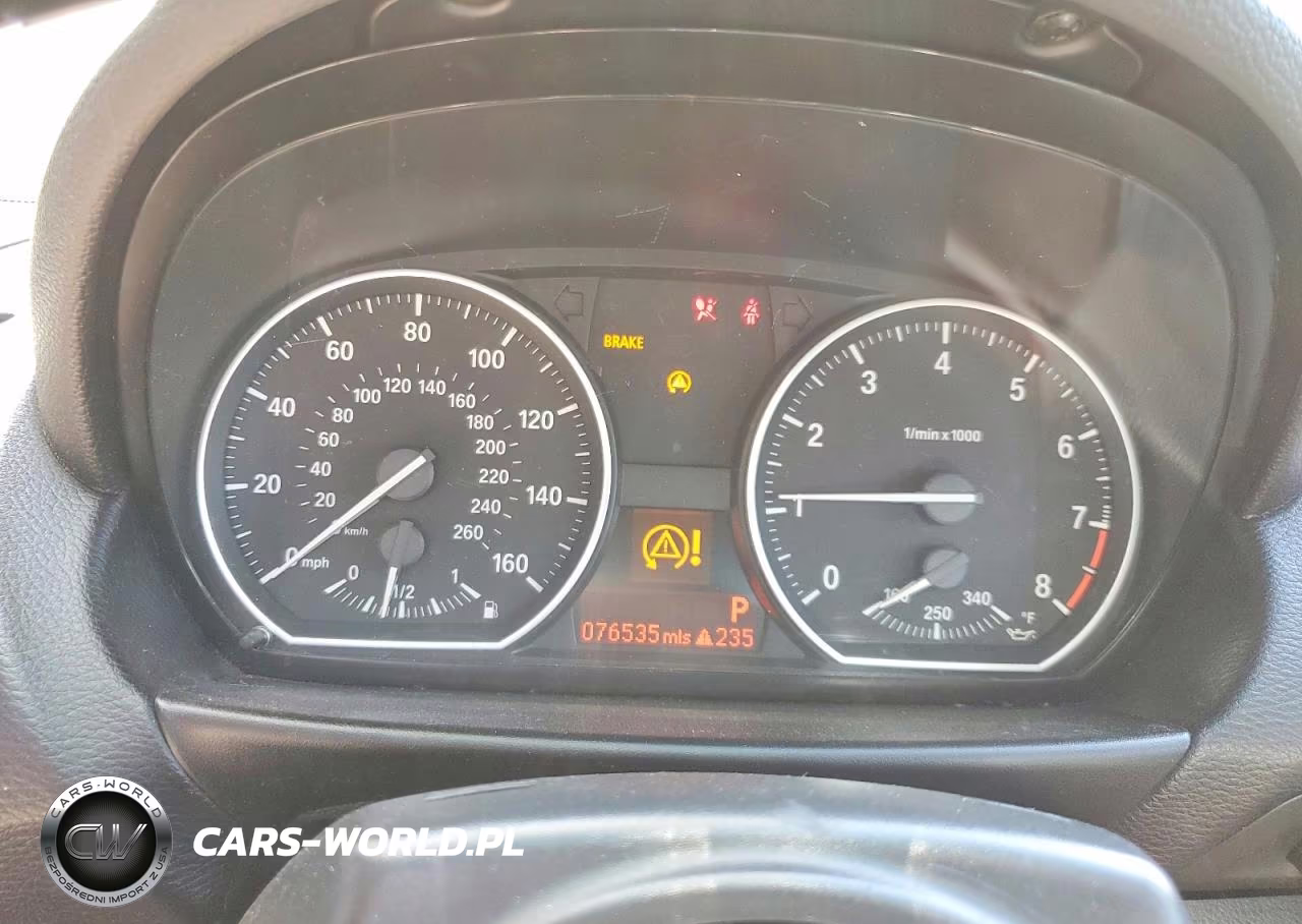 BMW 135 I VIN:WBAUN7C59BVM24329 - 9