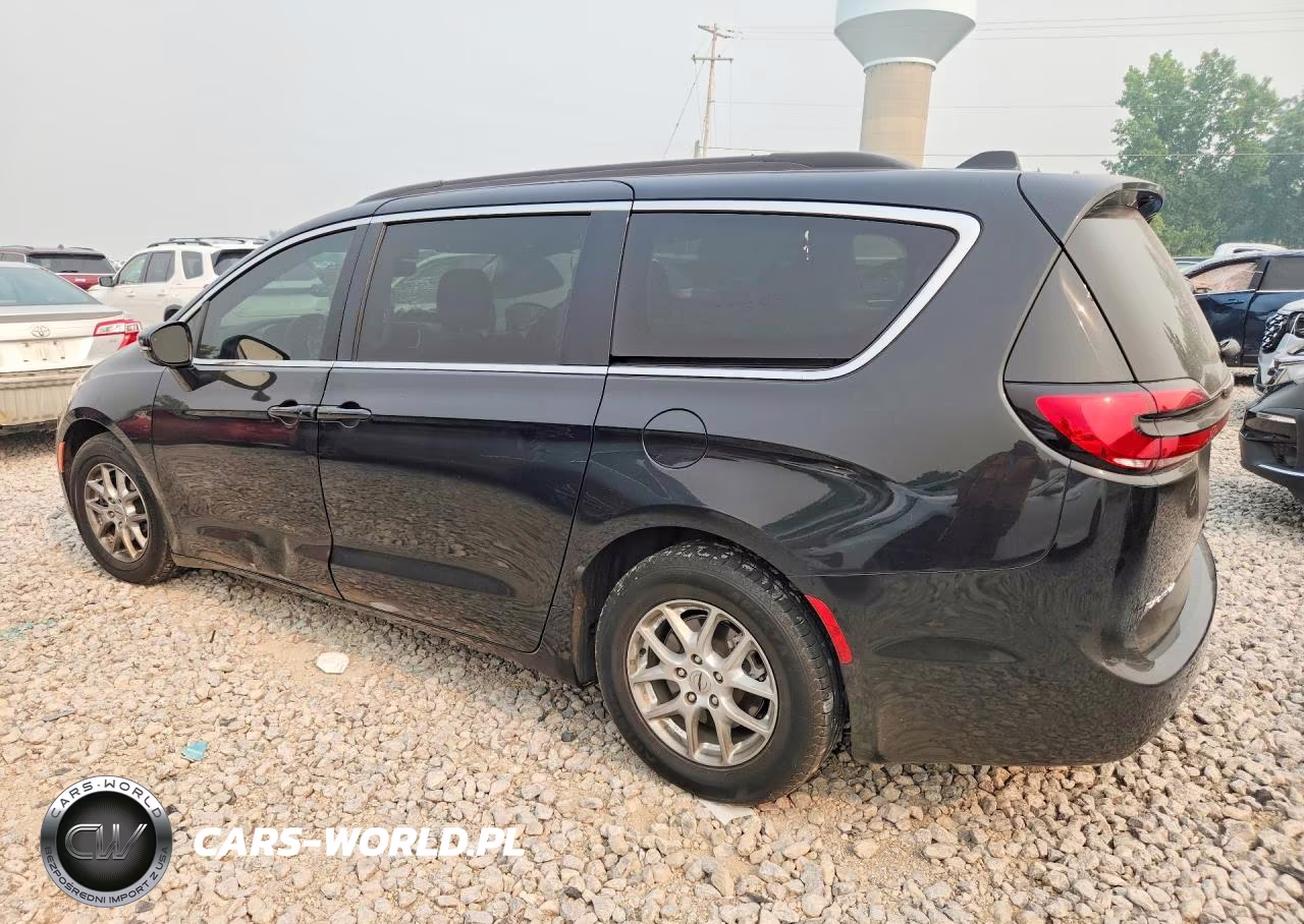 2022 Chrysler Pacifica Touring L VIN:2C4RC1BG8NR128823 - 2