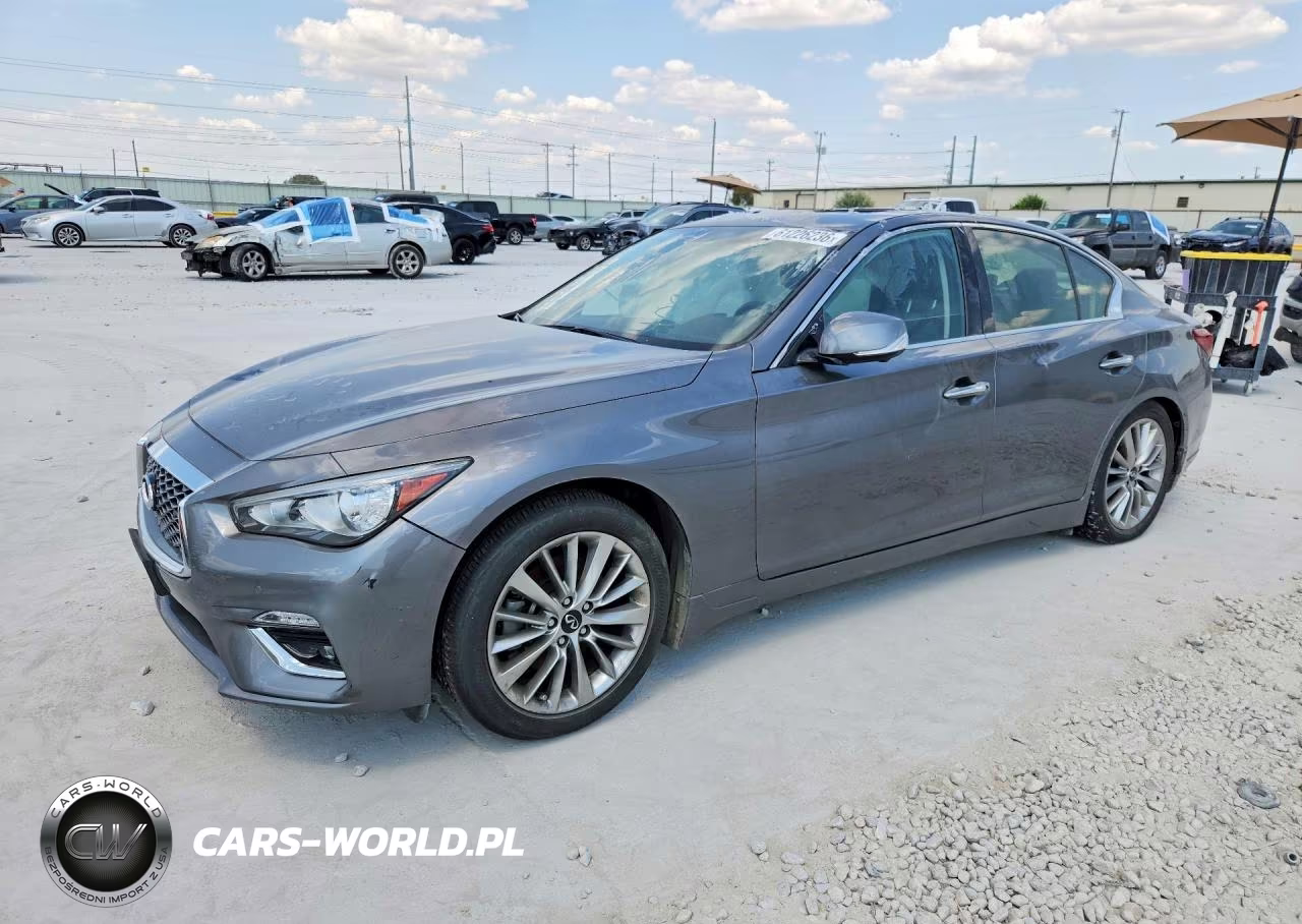 2021 Infiniti Q50 Luxe – zdjęcie 1 z 12