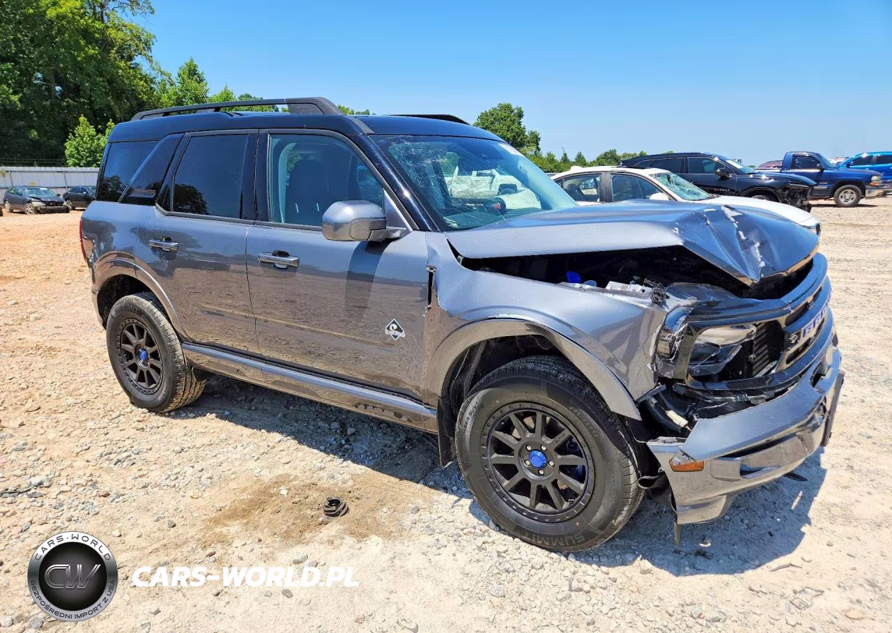 2021 Ford Bronco Sport Outer Banks VIN:3FMCR9C65MRA29793 - 4