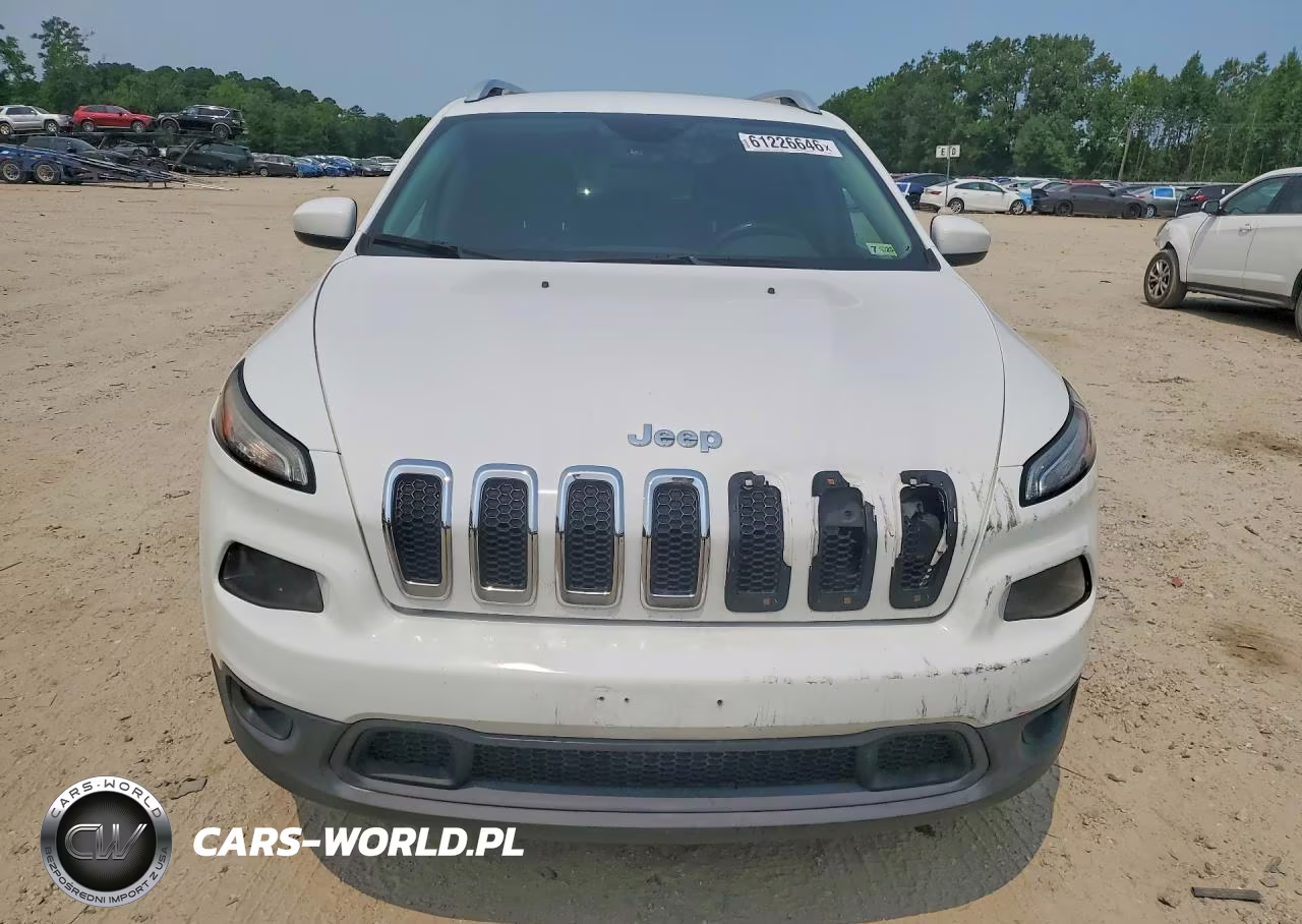 2016 Jeep Cherokee Latitude VIN:1C4PJMCB7GW145883 - 5