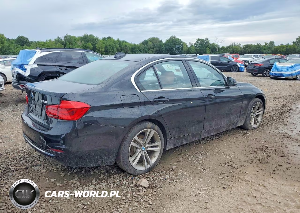 2017 BMW 330 Xi VIN:WBA8D9C36HA005921 - 3