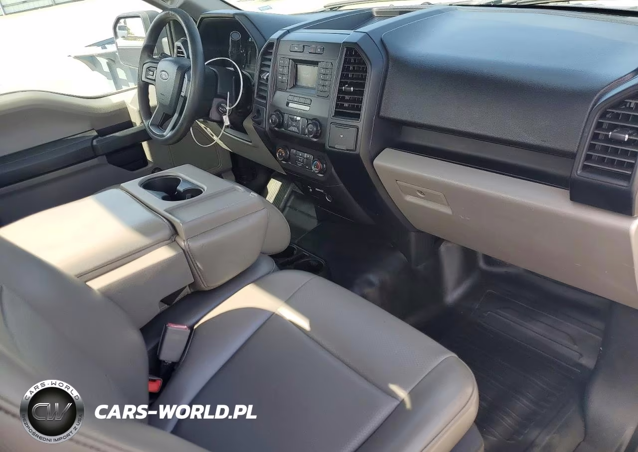 2018 Ford F150 VIN:1FTMF1CBXJKF50590 - 8