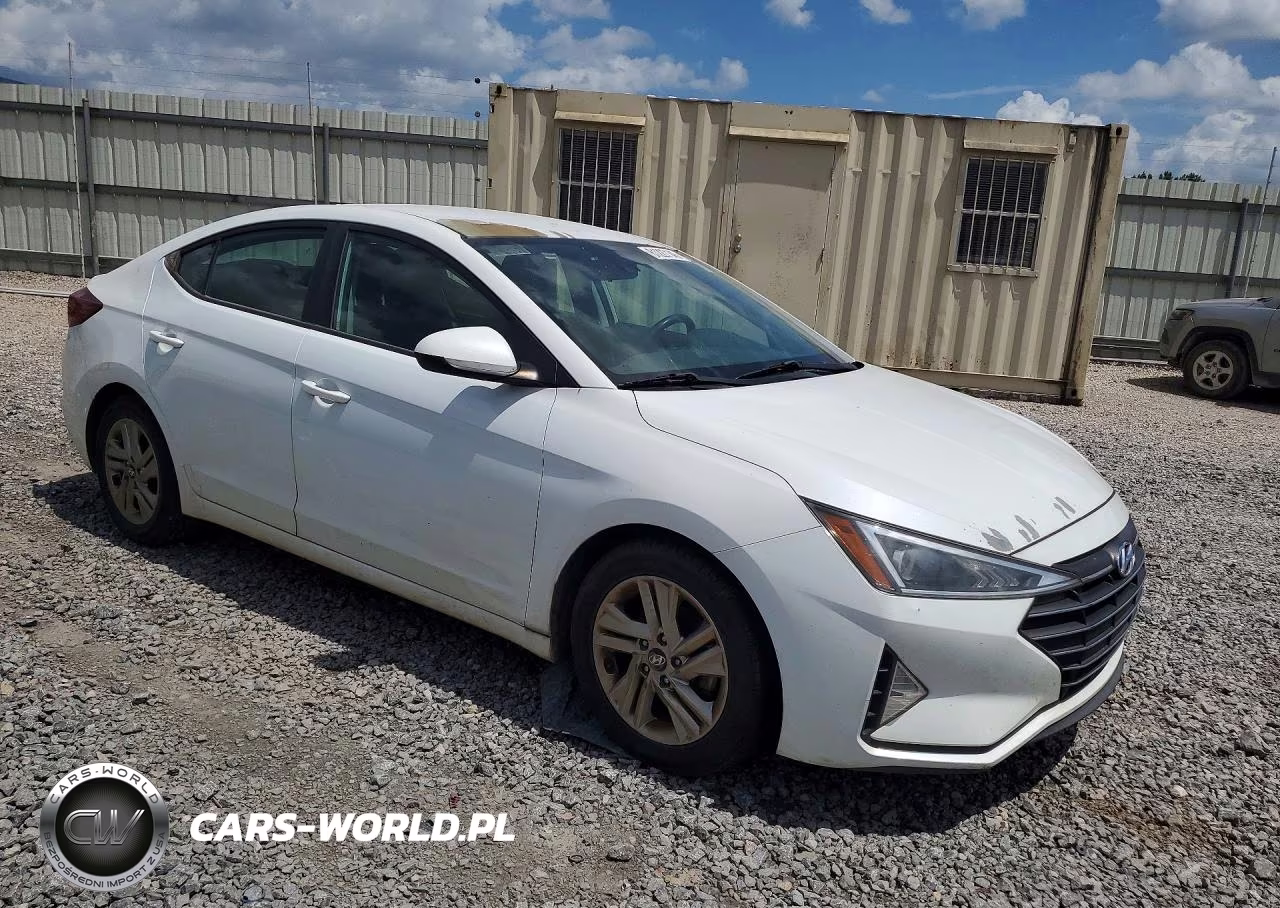 2019 Hyundai Elantra Sel VIN:5NPD84LF3KH450376 - 4