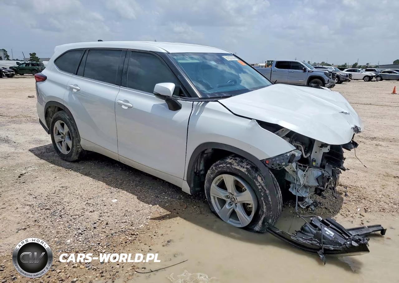 2022 Toyota Highlander Le VIN:5TDZZRAH7NS121294 - 4