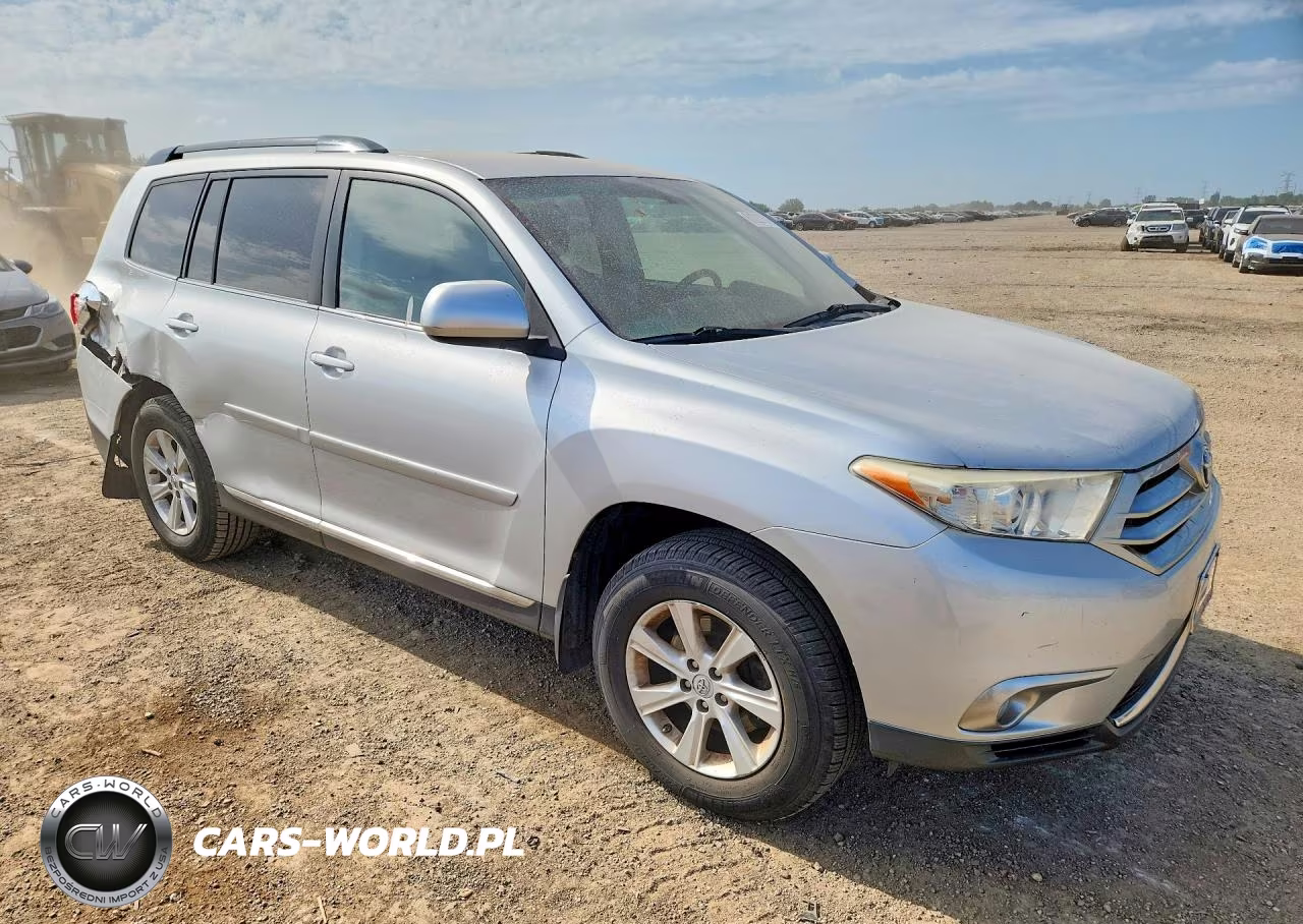 2011 Toyota Highlander Base VIN:5TDBK3EH1BS070903 - 4