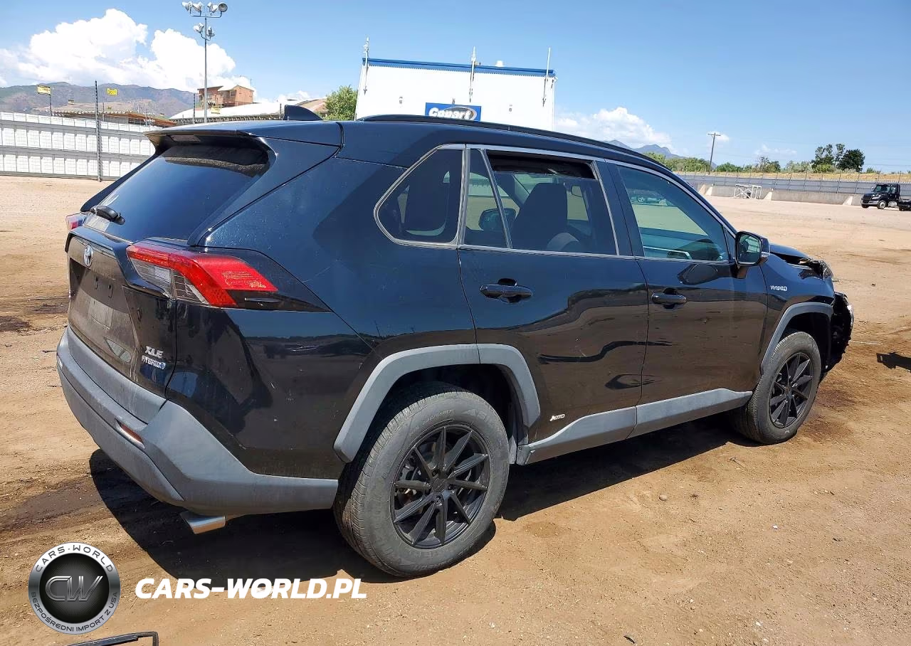 2021 Toyota Rav4 Xle VIN:4T3RWRFV9MU018351 - 3