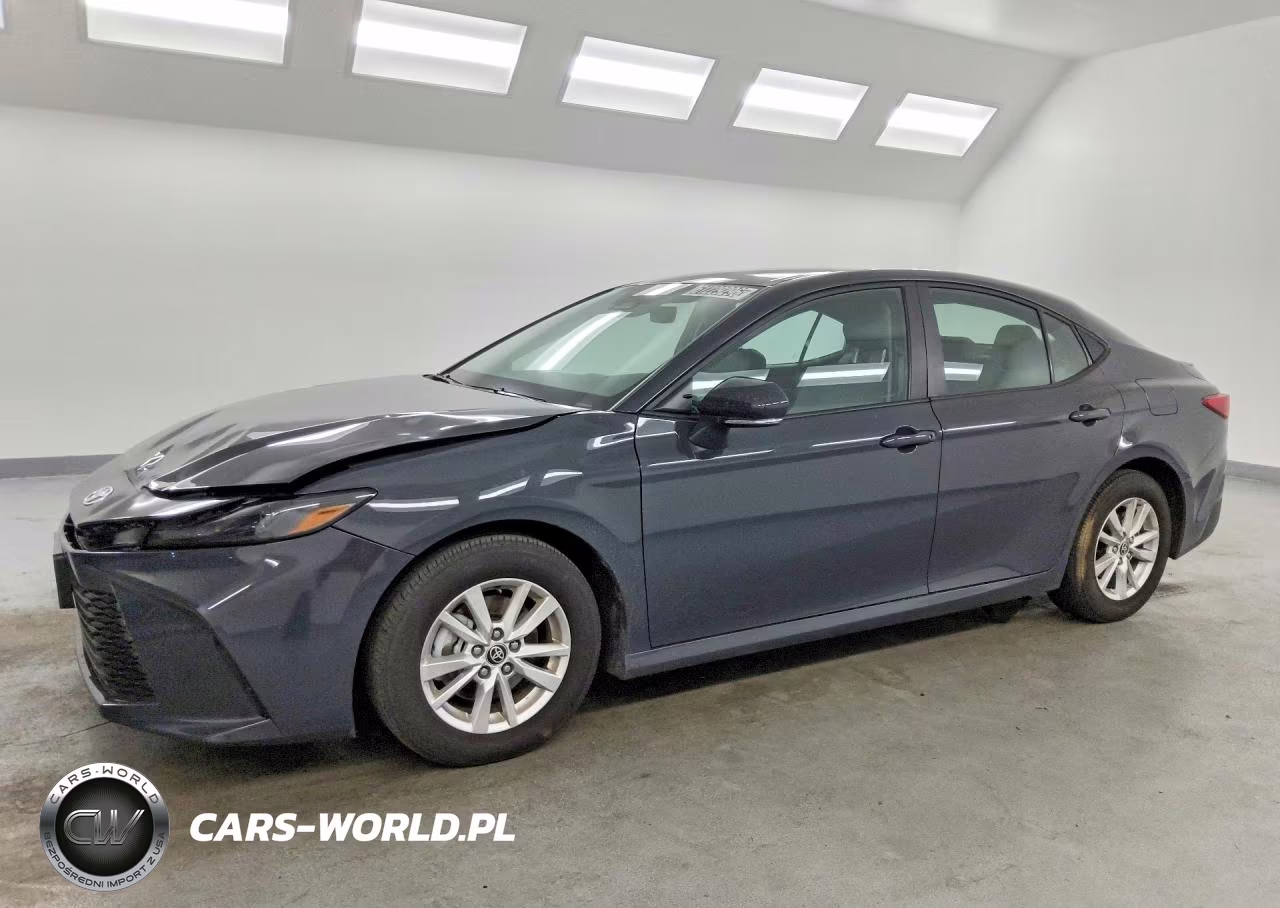 2025 Toyota Camry Le – zdjęcie 1 z 13