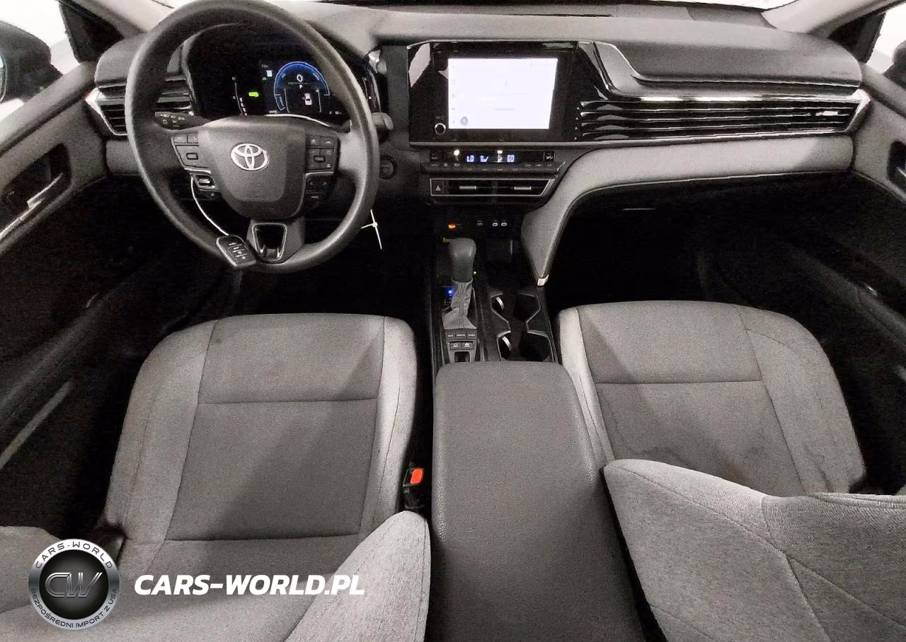 2025 Toyota Camry Le VIN:4T1DAACK8SU626923 - 8