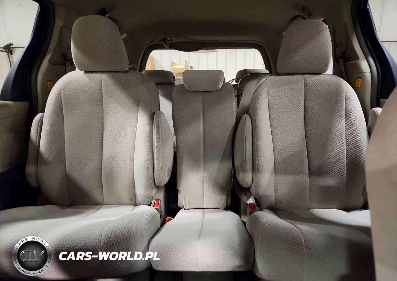 2011 Toyota Sienna Le VIN:5TDKK3DCXBS148133 - 10