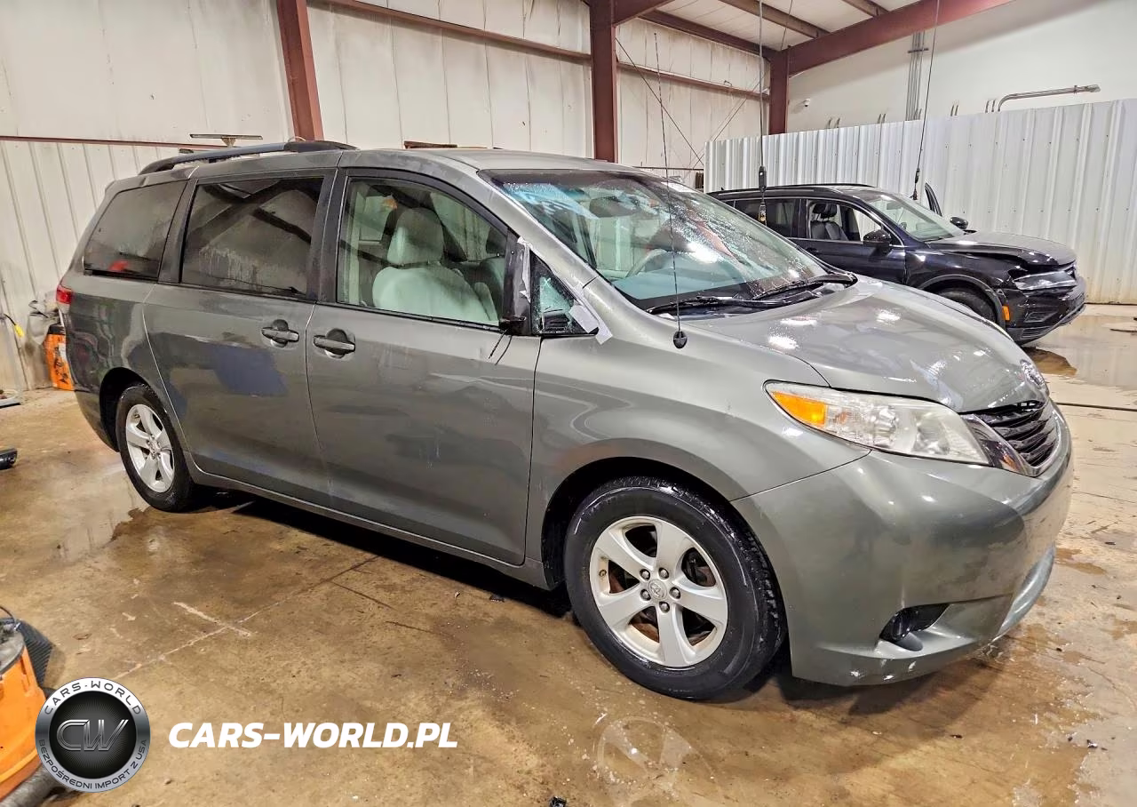 2011 Toyota Sienna Le VIN:5TDKK3DCXBS148133 - 4