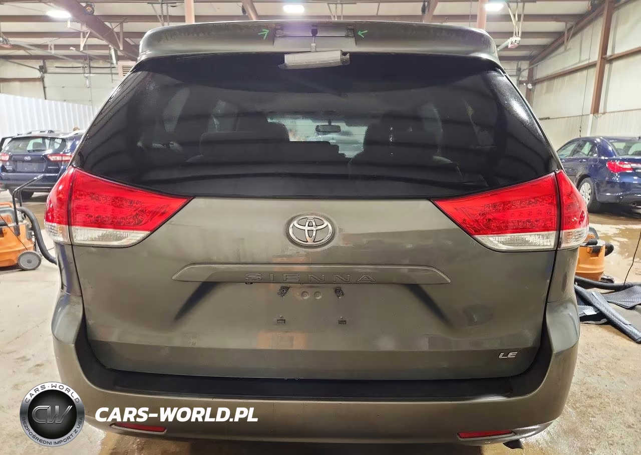 2011 Toyota Sienna Le VIN:5TDKK3DCXBS148133 - 6
