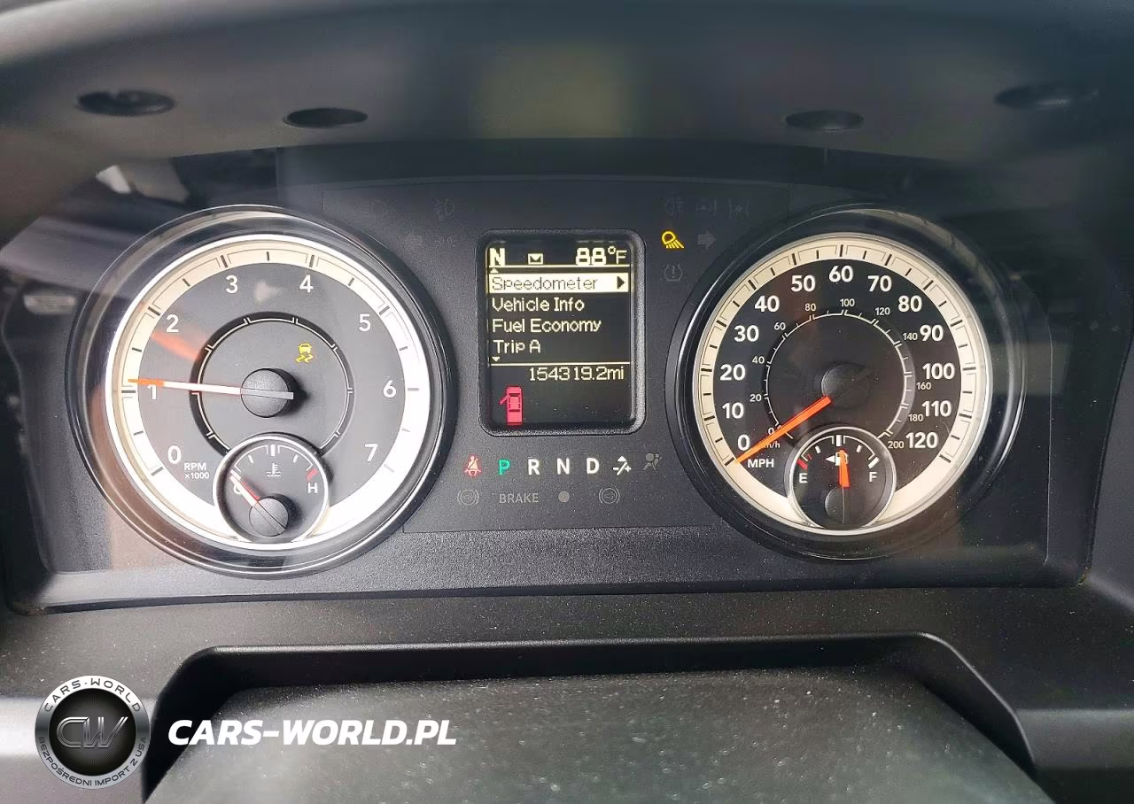 2018 Ram 1500 St VIN:1C6RR7FT3JS310275 - 9