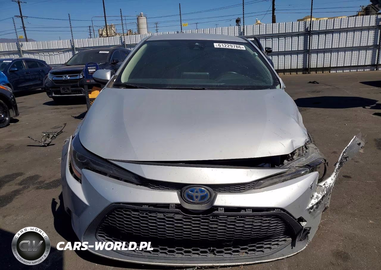2022 Toyota Corolla Le VIN:JTDEAMDE0N3010887 - 5