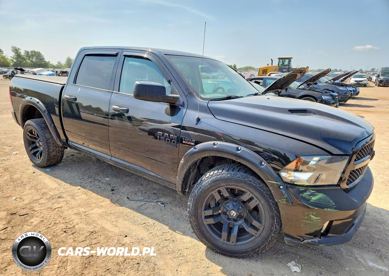 2019 Ram 1500 Classic Tradesman VIN:1C6RR7KT3KS625973 - 4