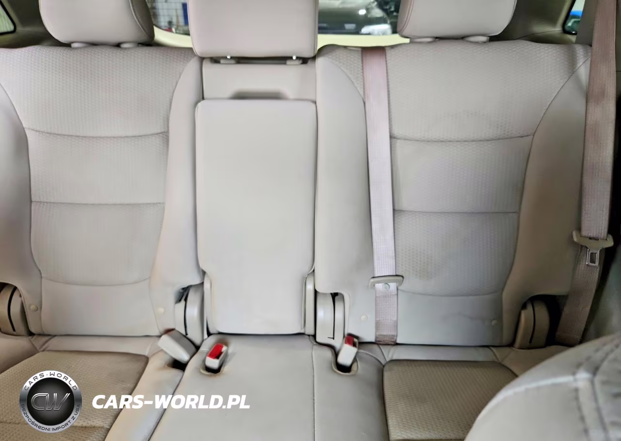 2011 Kia Sorento Lx VIN:5XYKTCA19BG060011 - 10
