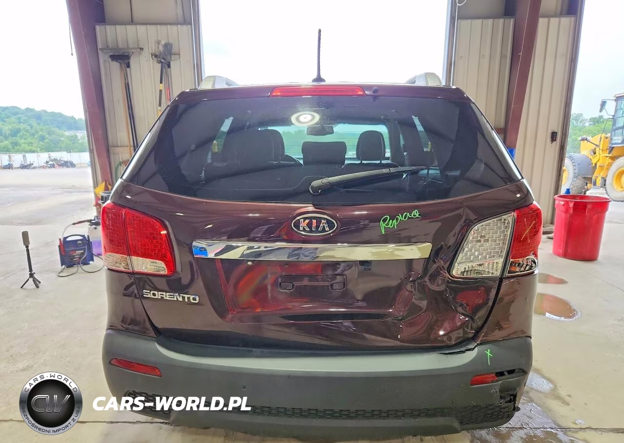 2011 Kia Sorento Lx VIN:5XYKTCA19BG060011 - 6