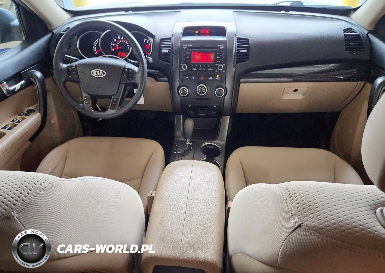 2011 Kia Sorento Lx VIN:5XYKTCA19BG060011 - 8