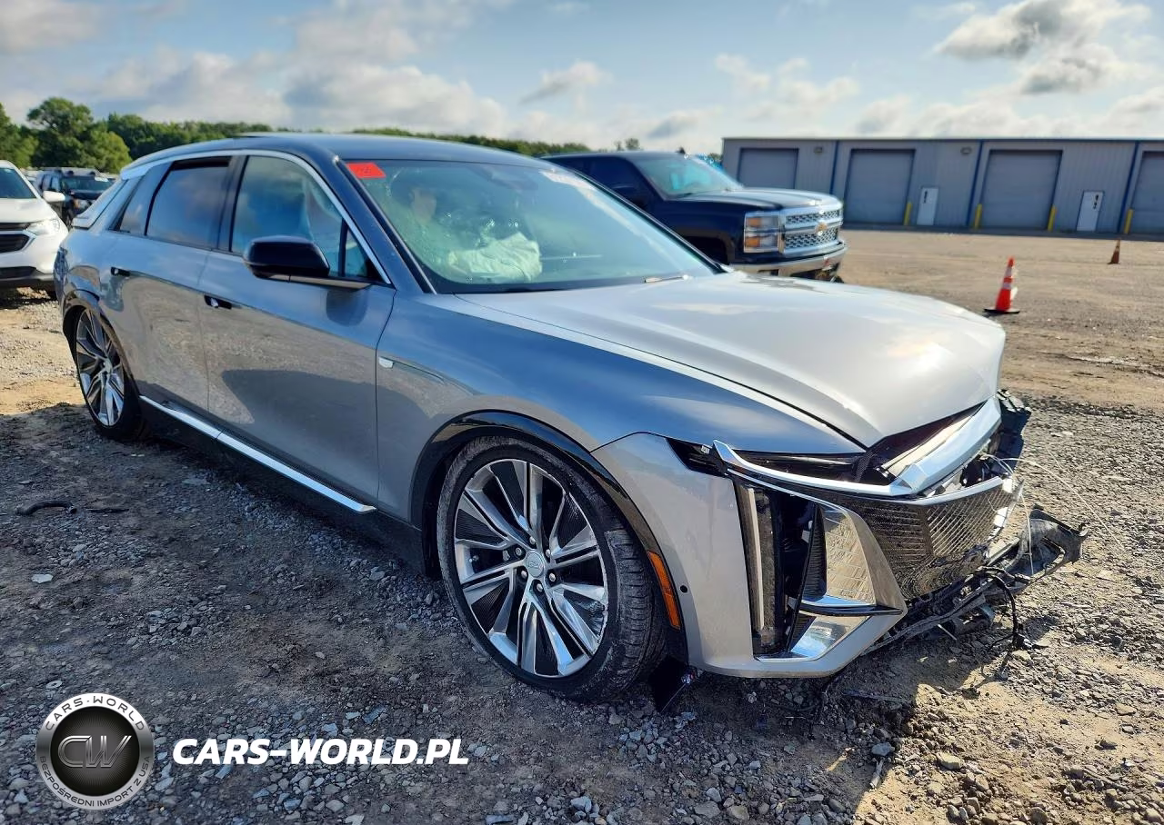 2025 Cadillac Lyriq Luxury VIN:1GYKPTRL8SZ315947 - 4